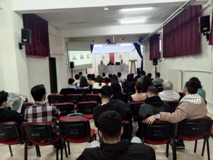 Güneysınır Meslek Yüksekokulu’nda Yeni Öğrenciler İçin Oryantasyon Eğitimi Düzenlendi